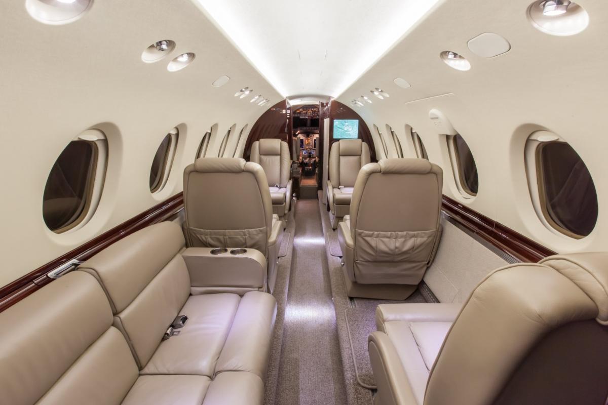 Hawker 750 cabin for San Francisco charter