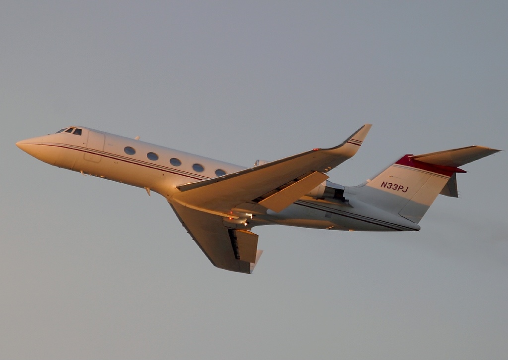 San Francisco Gulfstream 2 / IIB / II-SP Charter